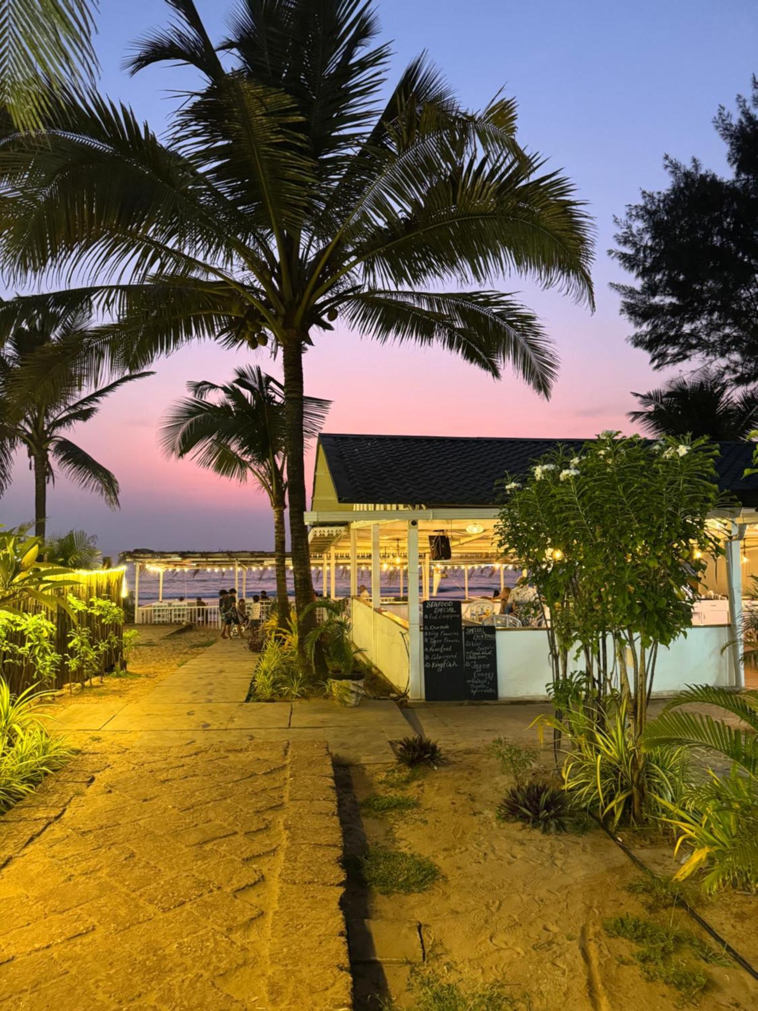 S2 Beach Cottages Morjim Exterior photo